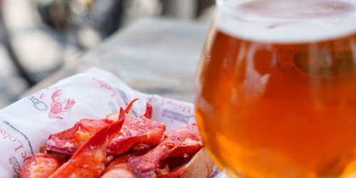 Cousins Maine Lobster at Twin Liquors