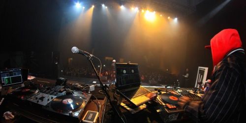 GARBAGE & NESTFM HALLOWEEN