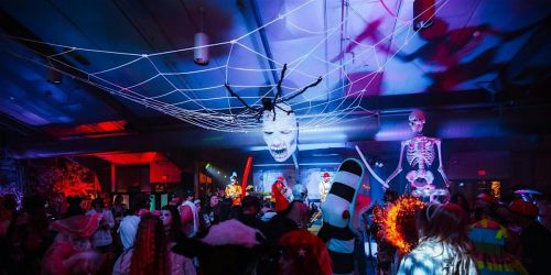 THE ULTIMATE N.Y.C. HALLOWEEN PARTY!