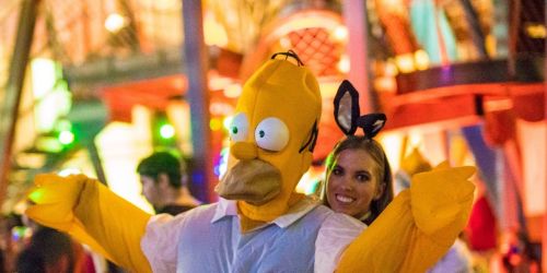 Play Date: Costumes & Cocktails (21+)